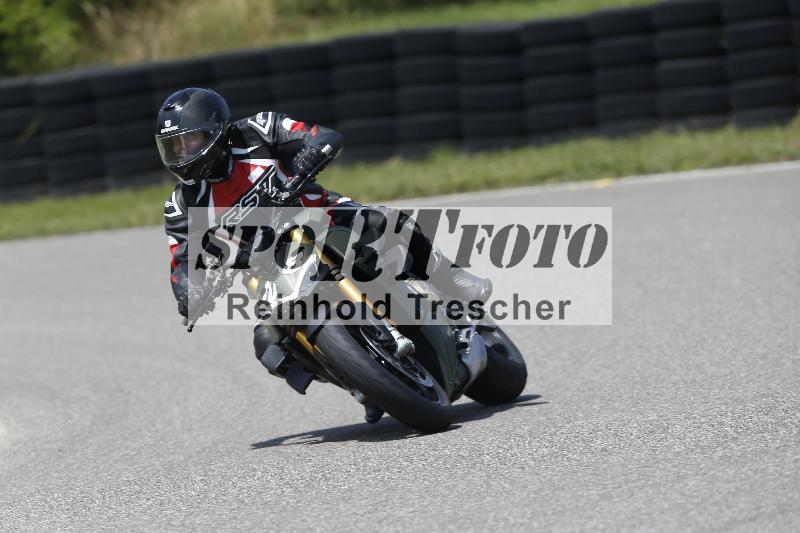 /27 12.06.2025 Ducati Schweiz Trackday Warmup  ADR/gruen-vert/28